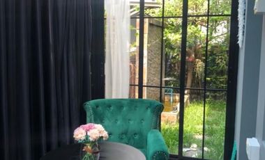 Casa adosada en venta de 3 habitaciones en Suan Luang, Bangkok