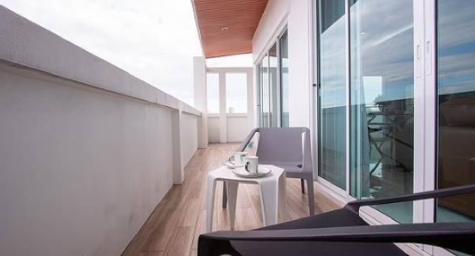 For rent 3 bedrooms condo in Bang Na, Bangkok