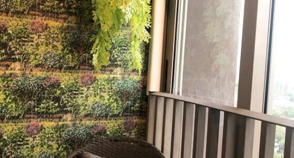 For rent 2 bedrooms condo in Khlong Toei, Bangkok