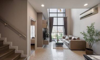 Condo en alquiler de 2 habitaciones en Khlong Toei, Bangkok