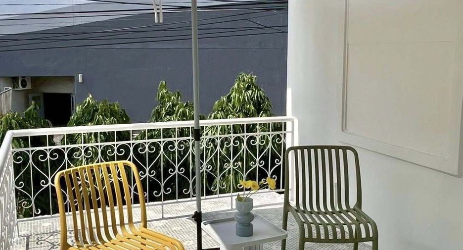 For rent 5 bedrooms house in Chatuchak, Bangkok
