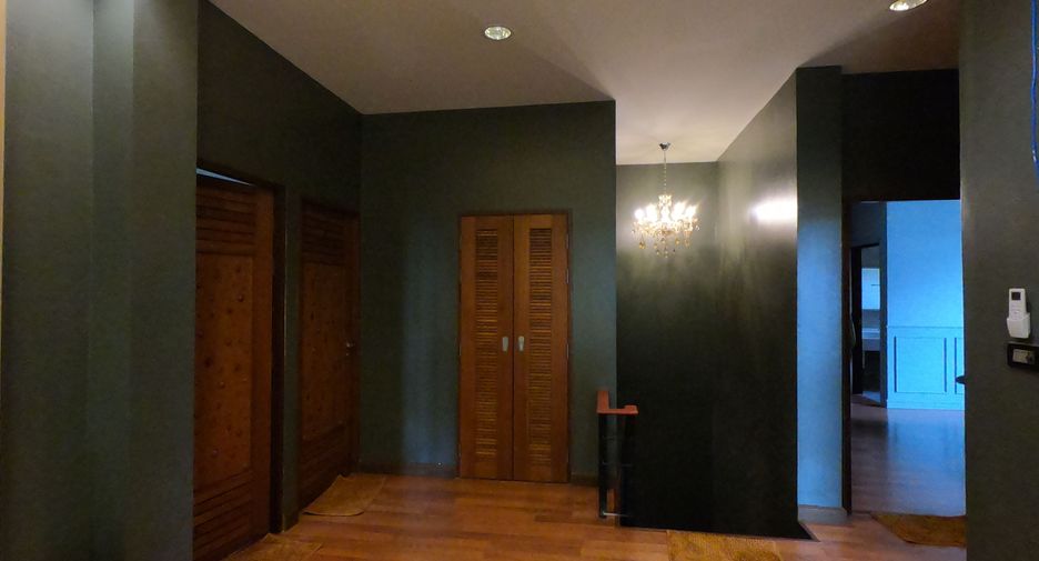 For sale and for rent 4 bedrooms house in Prawet, Bangkok