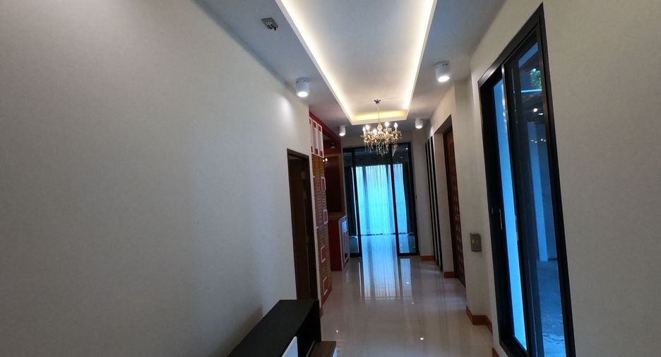 For sale and for rent 4 bedrooms house in Prawet, Bangkok