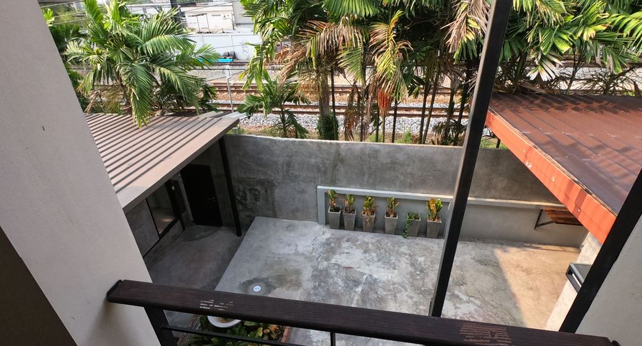 For sale and for rent 4 bedrooms house in Prawet, Bangkok