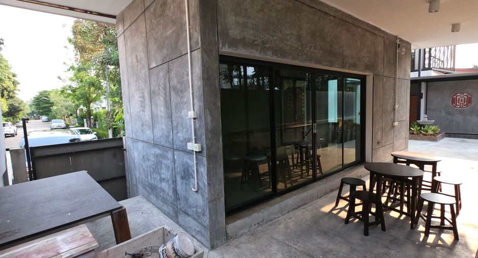 For sale and for rent 4 bedrooms house in Prawet, Bangkok