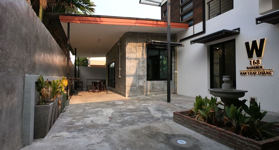 For sale and for rent 4 bedrooms house in Prawet, Bangkok