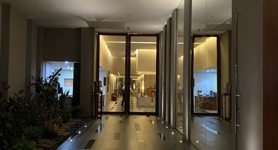 For rent 1 bed condo in Pathum Wan, Bangkok