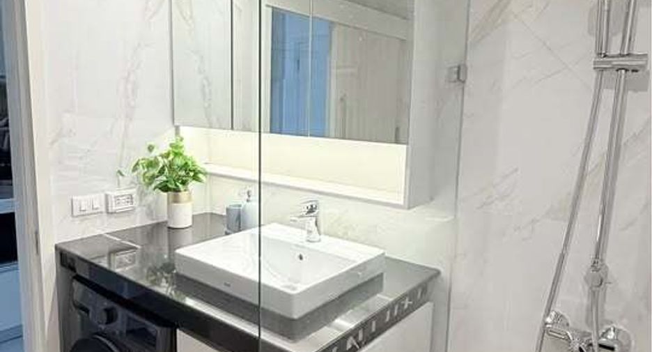 À vendre et à louer 1 chambre condo à Watthana, Bangkok