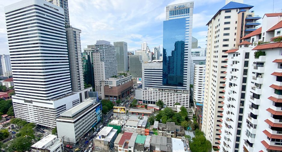 For rent 1 bed condo in Watthana, Bangkok