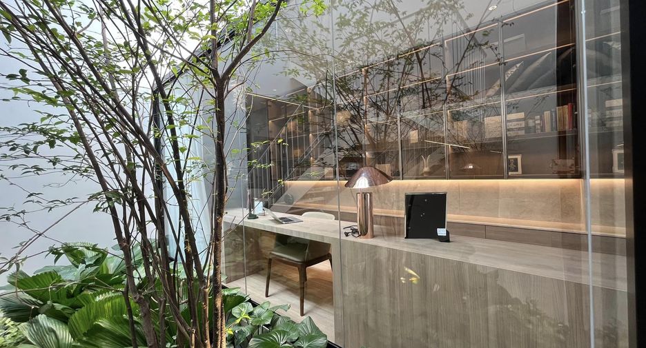 For sale 3 bedrooms townhouse in Lat Phrao, Bangkok