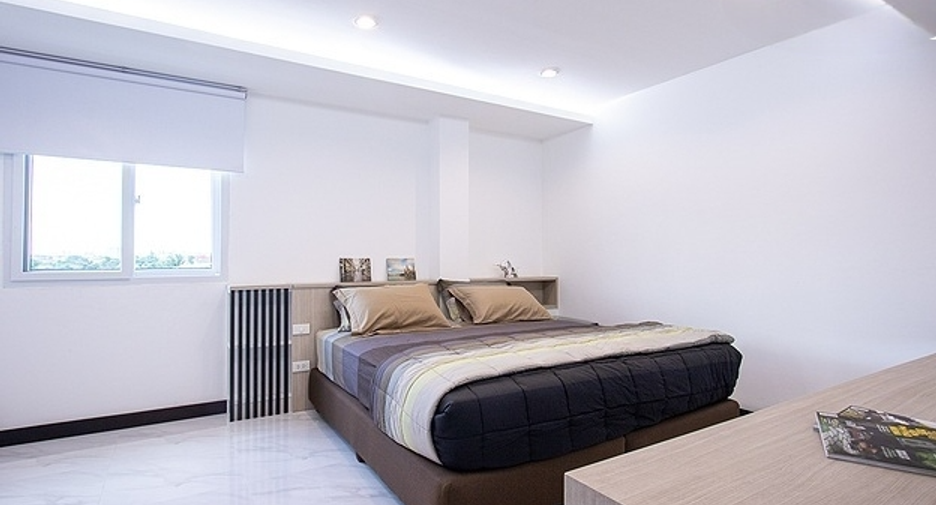 For rent 2 bedrooms apartment in Bang Na, Bangkok