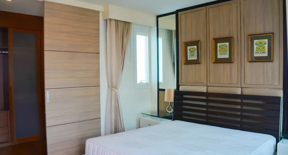 À louer 3 chambres condo à Watthana, Bangkok