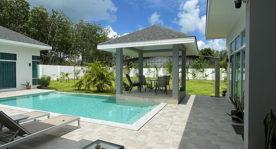 For sale 4 bedrooms villa in Thalang, Phuket