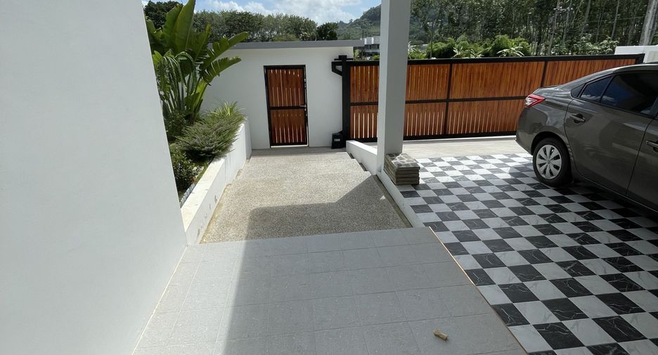 For sale 4 bedrooms villa in Thalang, Phuket