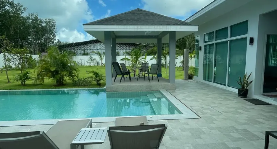 For sale 4 bedrooms villa in Thalang, Phuket