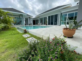 For sale 4 bedrooms villa in Thalang, Phuket