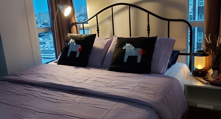For rent 2 bedrooms condo in Bang Kapi, Bangkok
