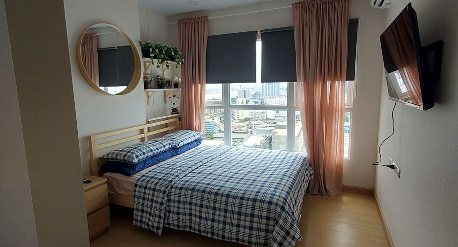 For rent 2 bedrooms condo in Bang Kapi, Bangkok