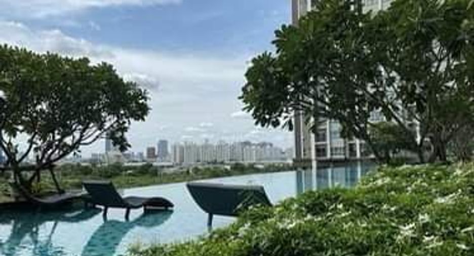 For rent 2 bedrooms condo in Bang Kapi, Bangkok