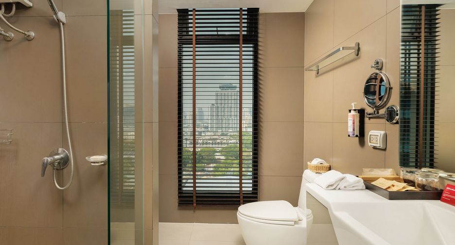 À louer 1 chambre condo à Watthana, Bangkok