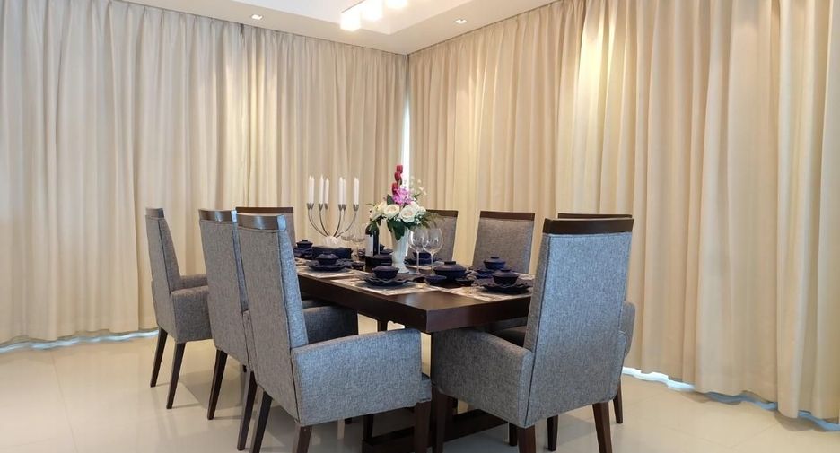 Wohnung zur Miete mit 4 Zimmer in Pathum Wan, Bangkok