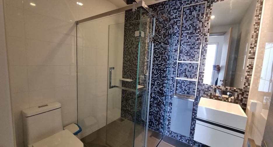 For sale and for rent 2 bedrooms condo in Sathon, Bangkok