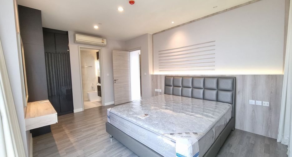 For sale and for rent 2 bedrooms condo in Sathon, Bangkok