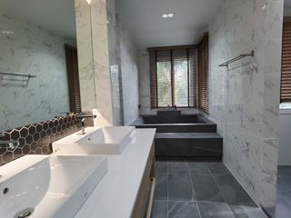 À vendre 4 chambres maison à Mueang Phuket, Phuket