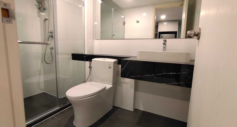 For rent 1 bed condo in Ratchathewi, Bangkok