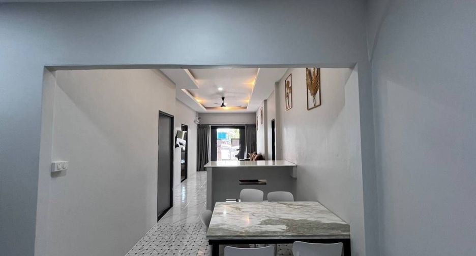 Haus zur Miete mit 3 Zimmer in Mueang Phuket, Phuket
