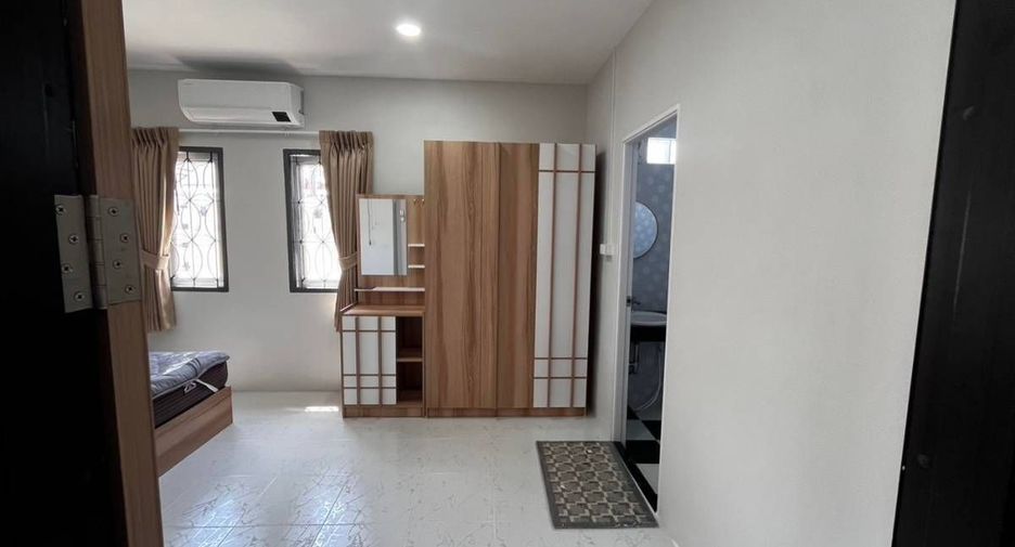 Haus zur Miete mit 3 Zimmer in Mueang Phuket, Phuket