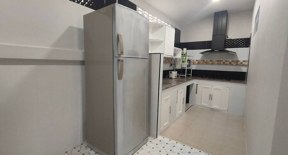 Haus zur Miete mit 3 Zimmer in Mueang Phuket, Phuket