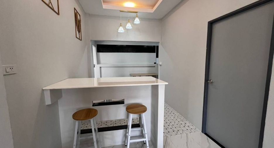 Haus zur Miete mit 3 Zimmer in Mueang Phuket, Phuket