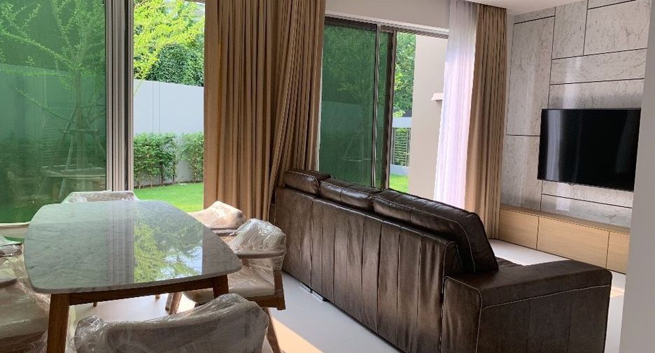 For sale 3 bedrooms house in Bang Kapi, Bangkok
