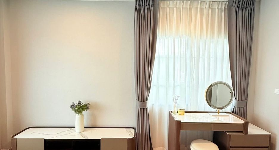 出租 4 卧室 独立屋 在 Bang Phli, Samut Prakan