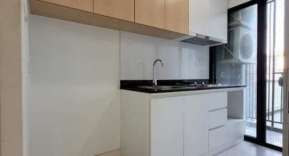 For sale 1 Beds condo in Phra Khanong, Bangkok