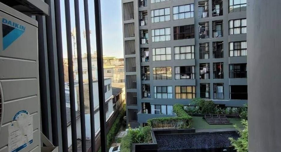 For sale 1 Beds condo in Phra Khanong, Bangkok