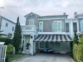 出售 2 卧室 联排别墅 在 Prawet, 曼谷