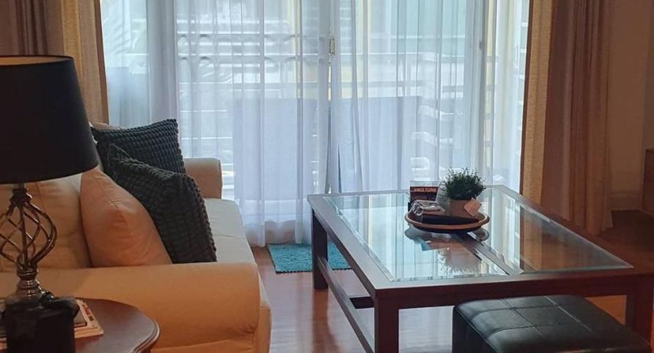 For rent 2 bedrooms condo in Khlong Toei, Bangkok