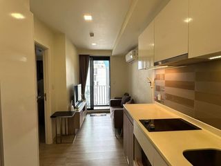 Condo en alquiler de 1 habitaciones en Huai Khwang, Bangkok