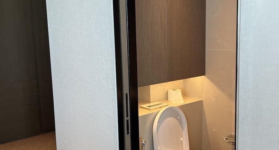 For sale and for rent 3 bedrooms condo in Khlong San, Bangkok