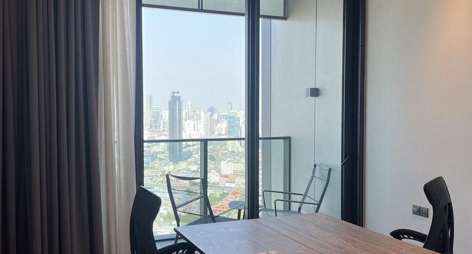 For sale and for rent 3 bedrooms condo in Khlong San, Bangkok