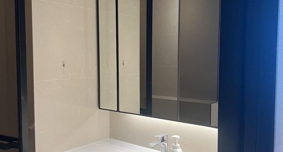 For sale and for rent 3 bedrooms condo in Khlong San, Bangkok