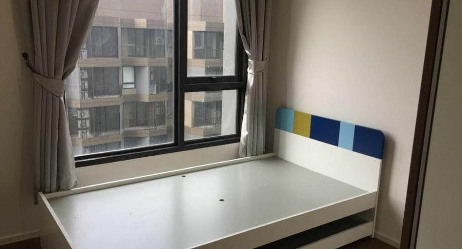 For rent 2 bedrooms condo in Wang Thonglang, Bangkok
