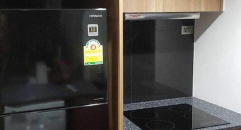 For rent 2 bedrooms condo in Wang Thonglang, Bangkok