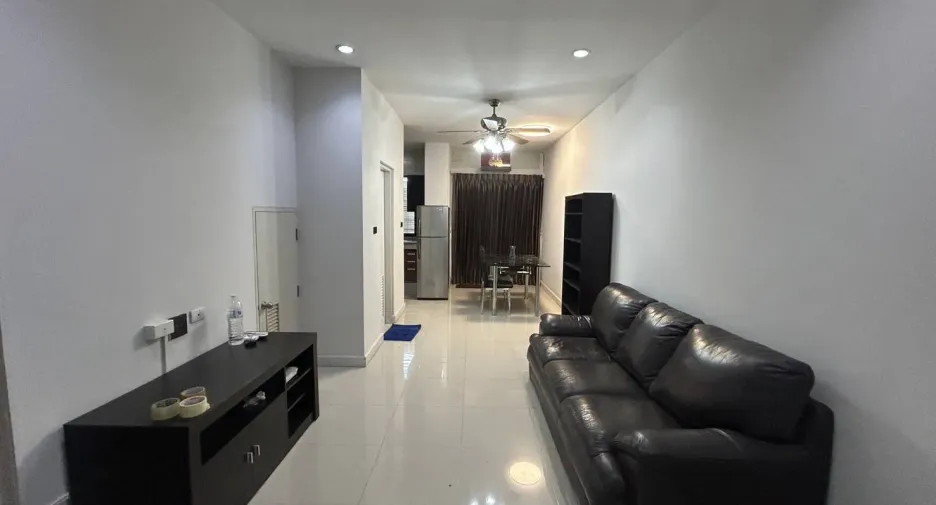 For rent 3 bedrooms townhouse in Bang Khae, Bangkok