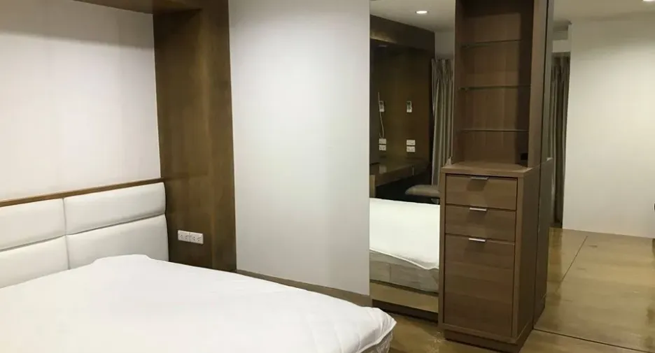 For sale and for rent 2 bedrooms condo in Phaya Thai, Bangkok