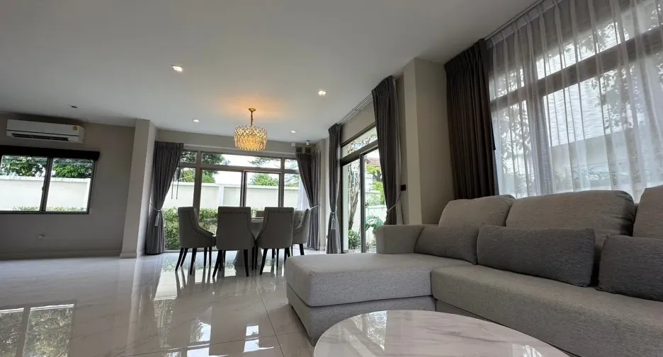 ให้เช่า 4 ห้องนอน บ้านเดี่ยว ใน ลาดกระบัง, กรุงเทพฯ