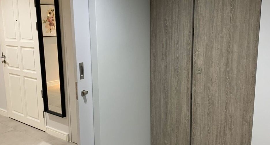 Condo en alquiler de 3 habitaciones en Sathon, Bangkok