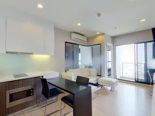 Wohnung zur Miete mit 1 Zimmer in Khlong San, Bangkok